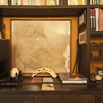 Lez Lezards Bed & Breakfast